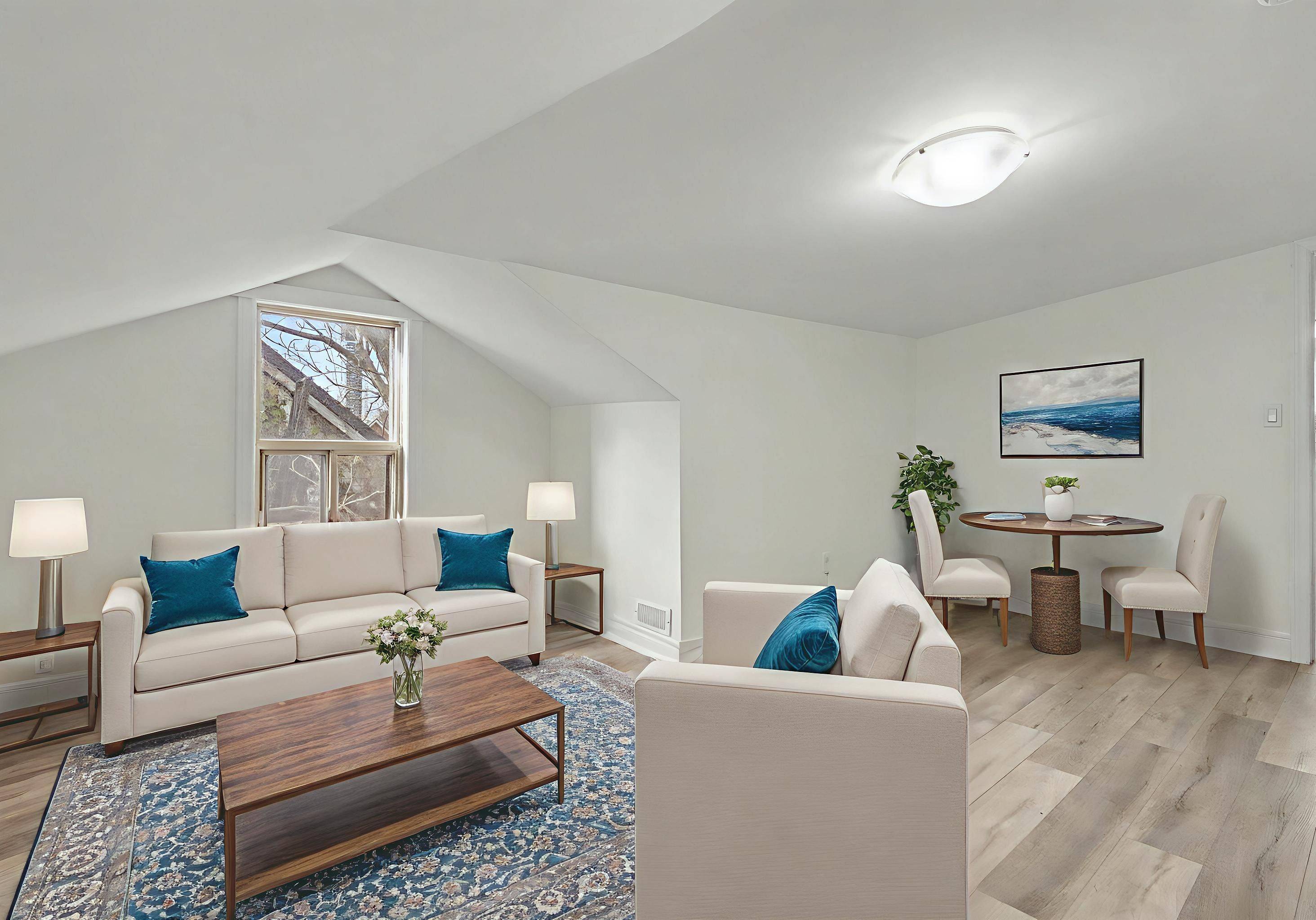 Hamilton, ON L8N 1N5,287 Hunter ST E