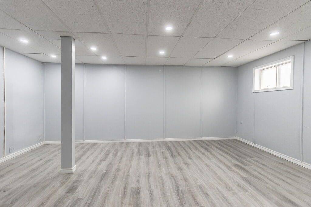 Niagara Falls, ON L2G 7L8,7725 Jubilee DR