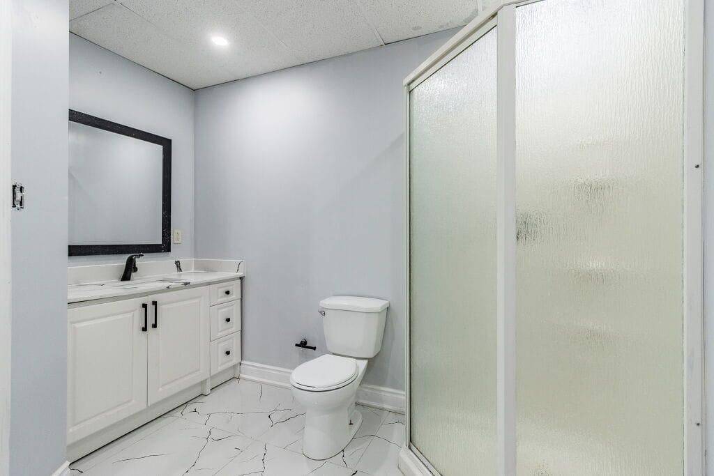 Niagara Falls, ON L2G 7L8,7725 Jubilee DR