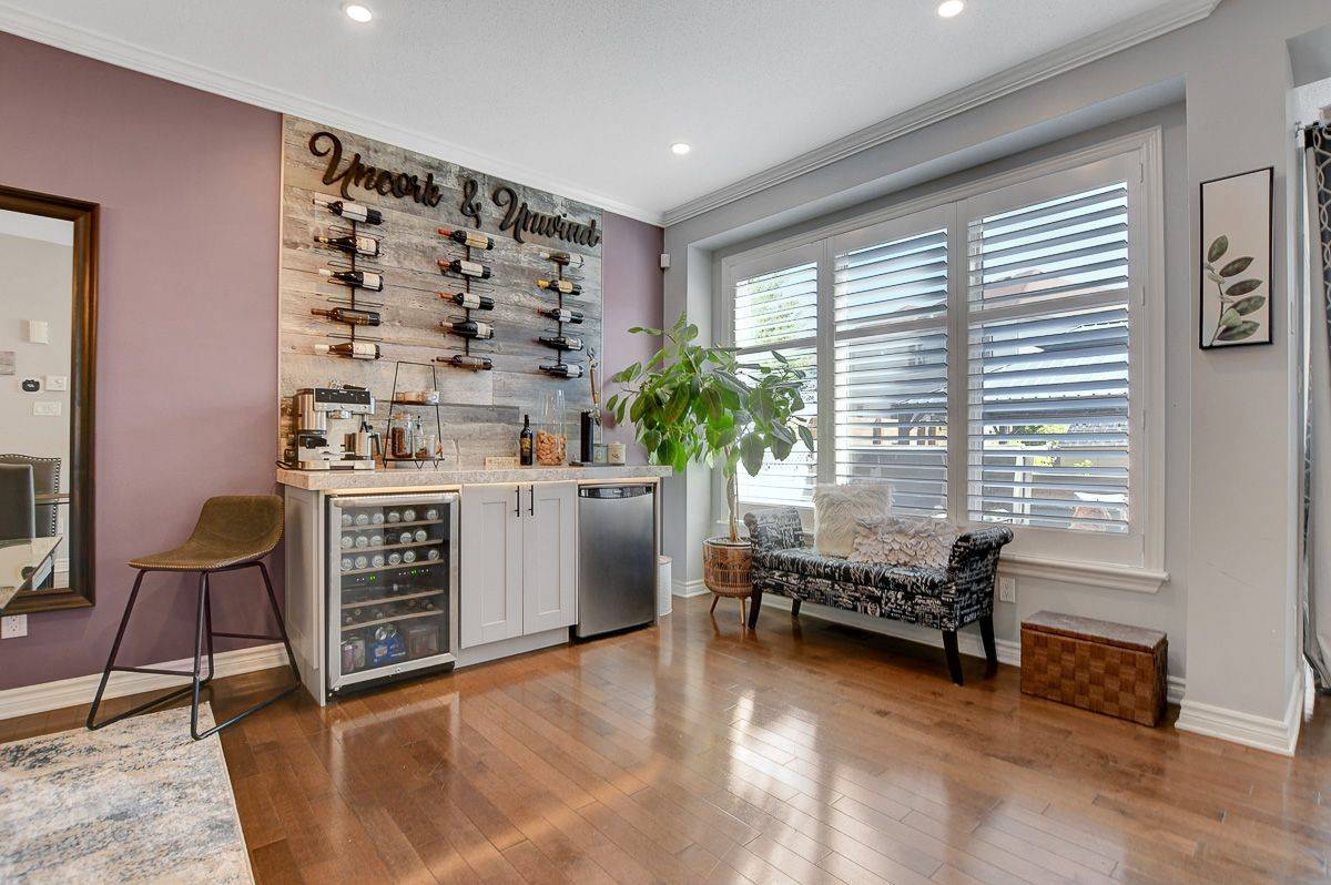 Orleans - Cumberland And Area, ON K4A 0E7,1916 Montmere AVE