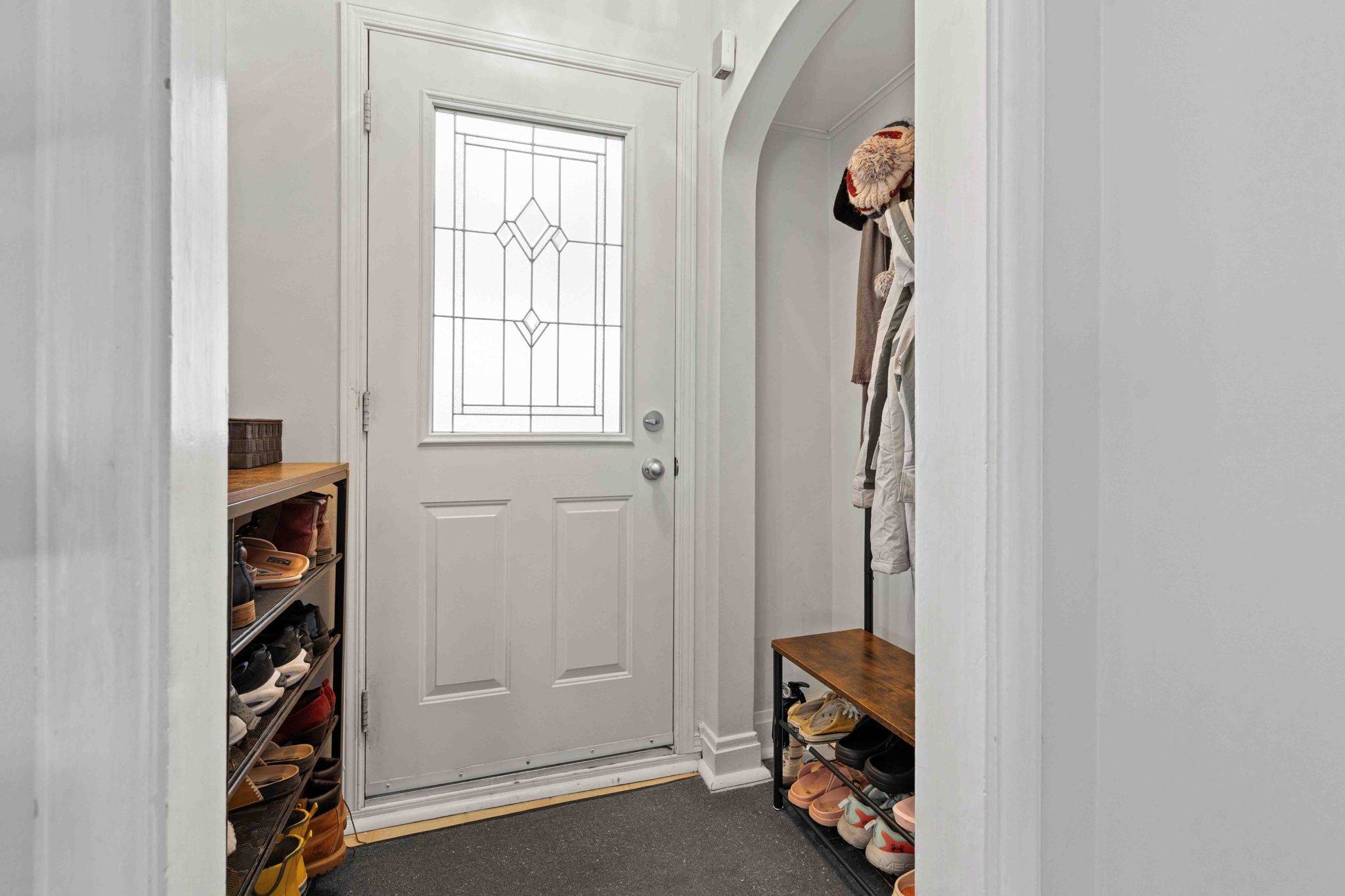 Vanier And Kingsview Park, ON K1L 5M2,318 Shakespeare ST