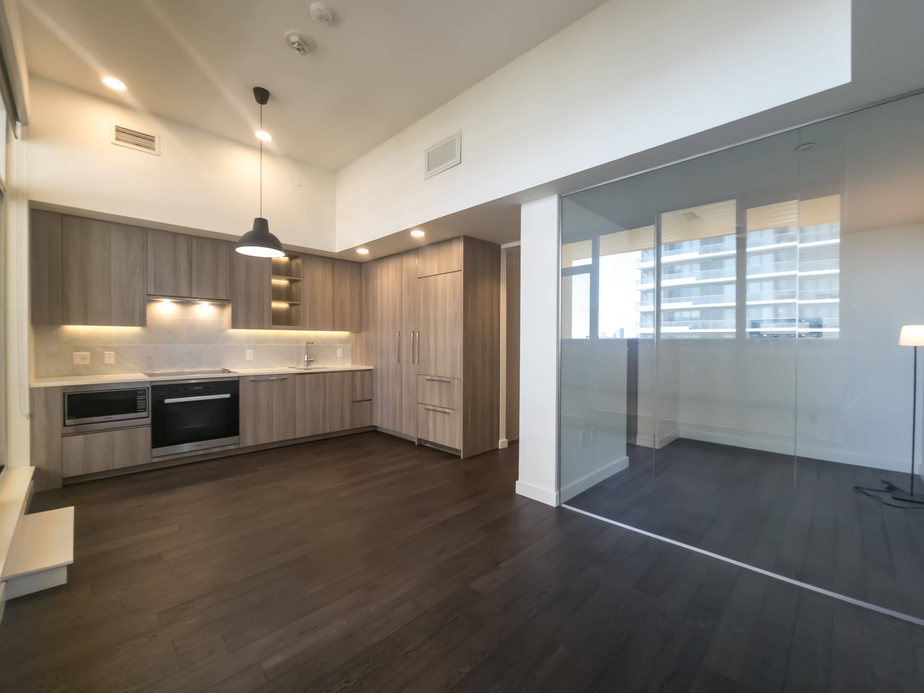 Toronto C15, ON M2K 0H1,95 Mcmahon DR E #518