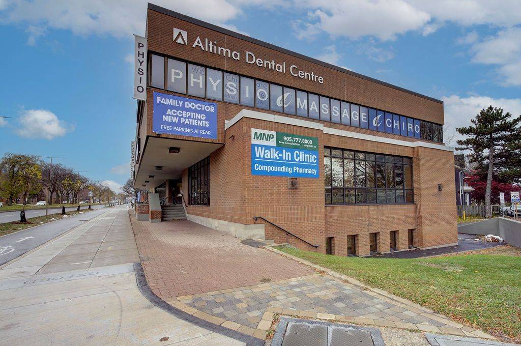 Hamilton, ON L8R 3L2,340 York BLVD #201