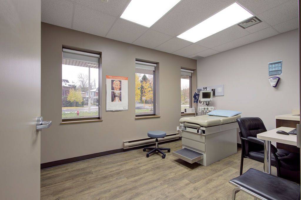 Hamilton, ON L8R 3L2,340 York BLVD #201