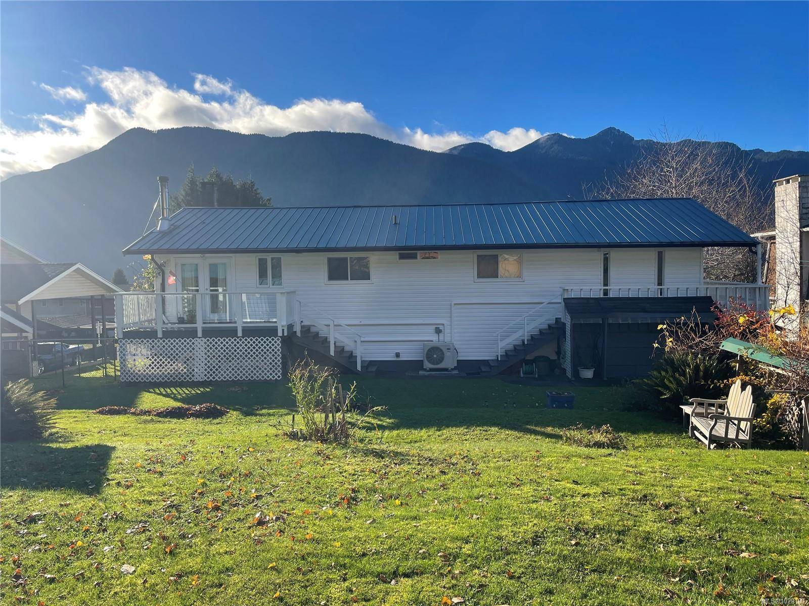 Port Alice, BC V0N 2N0,965 Haida Ave