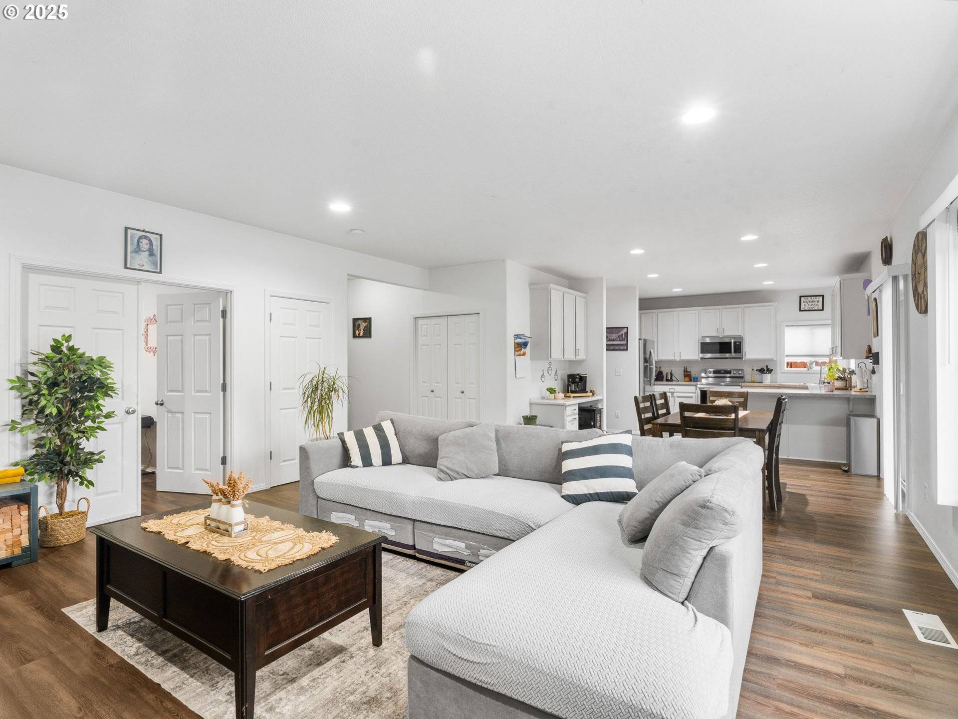 Woodburn, OR 97071,1241 DAHLIA ST