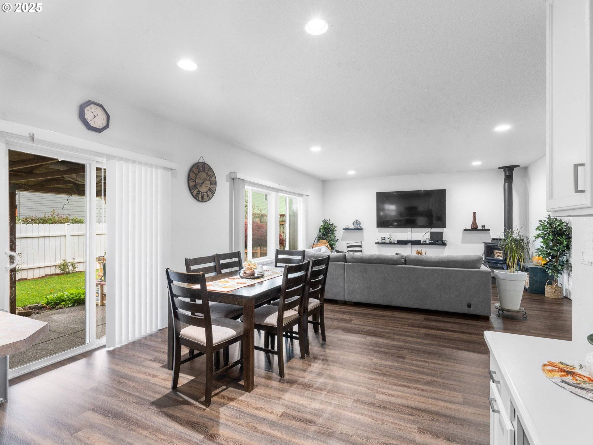 Woodburn, OR 97071,1241 DAHLIA ST