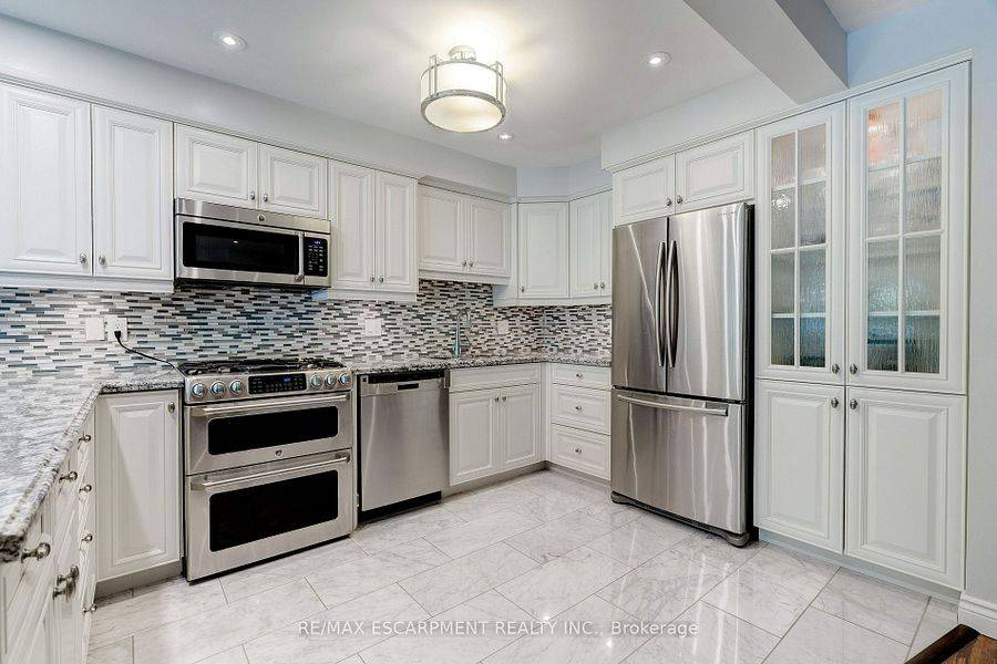 Burlington, ON L7M 4W1,2151 Walkers Line #19