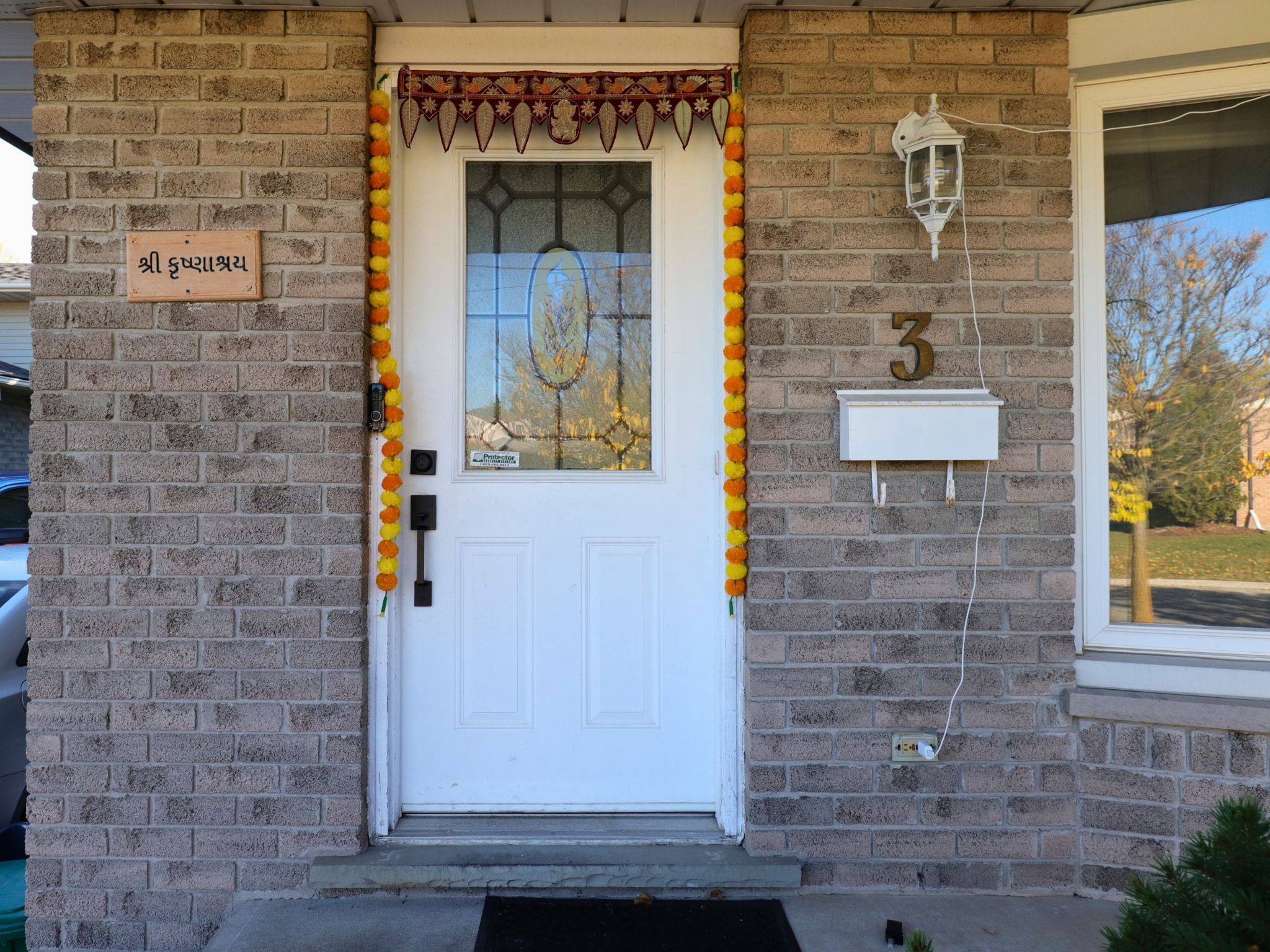 Kitchener, ON N2M 5M2,3 Caprice CT