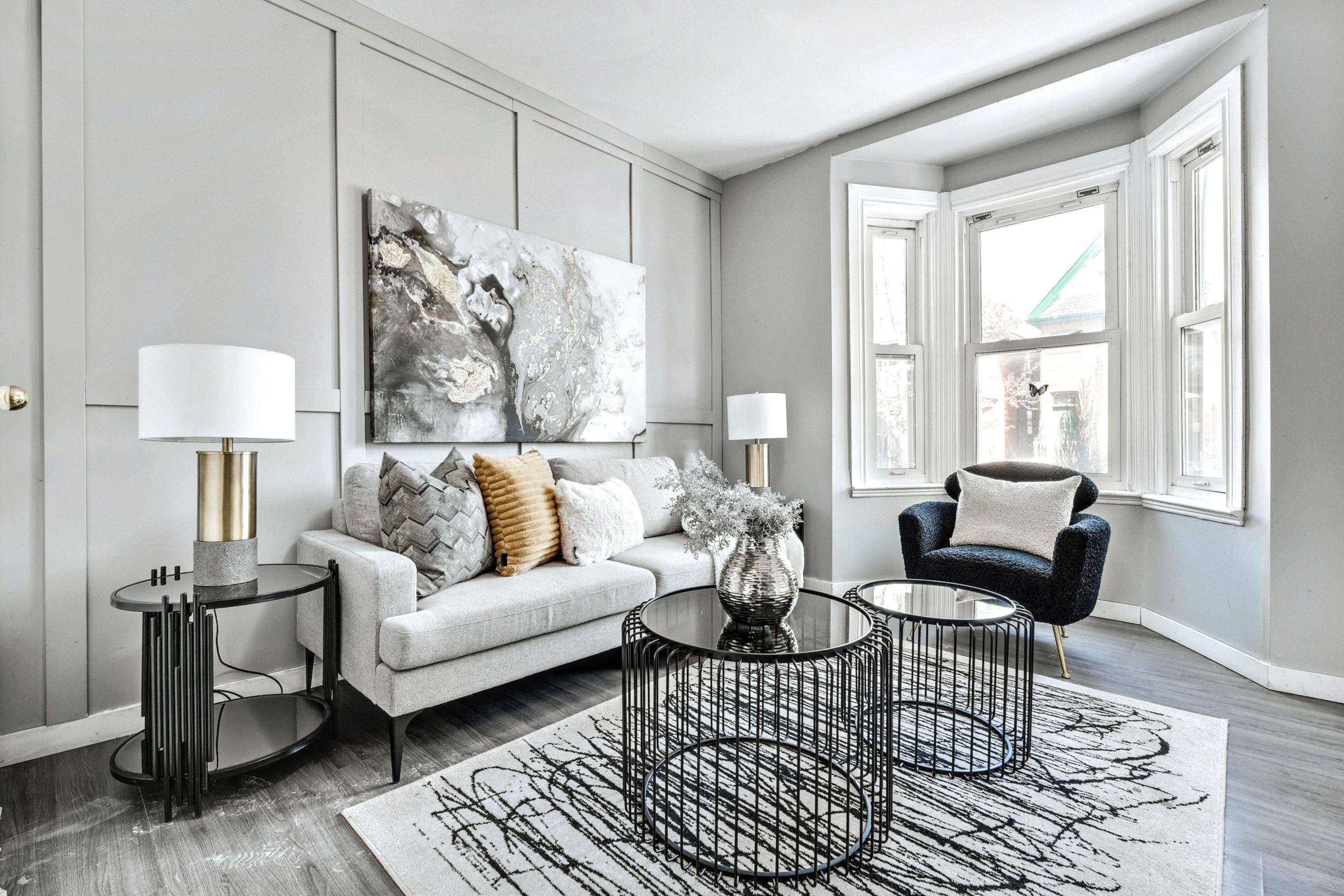 Hamilton, ON L8P 2J2,381 Herkimer ST