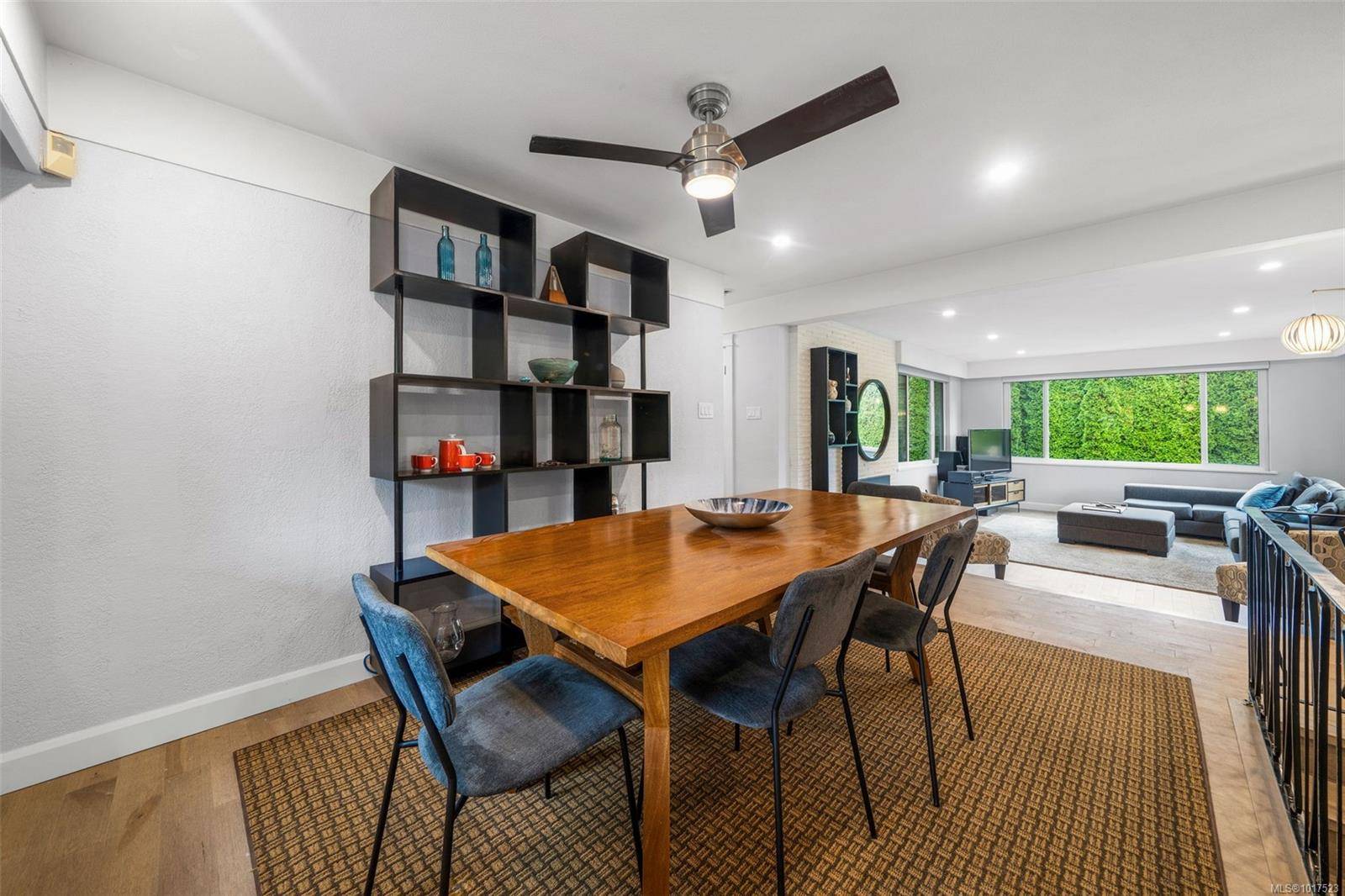 Saanich, BC V9P 2L3,1296 Garkil Rd