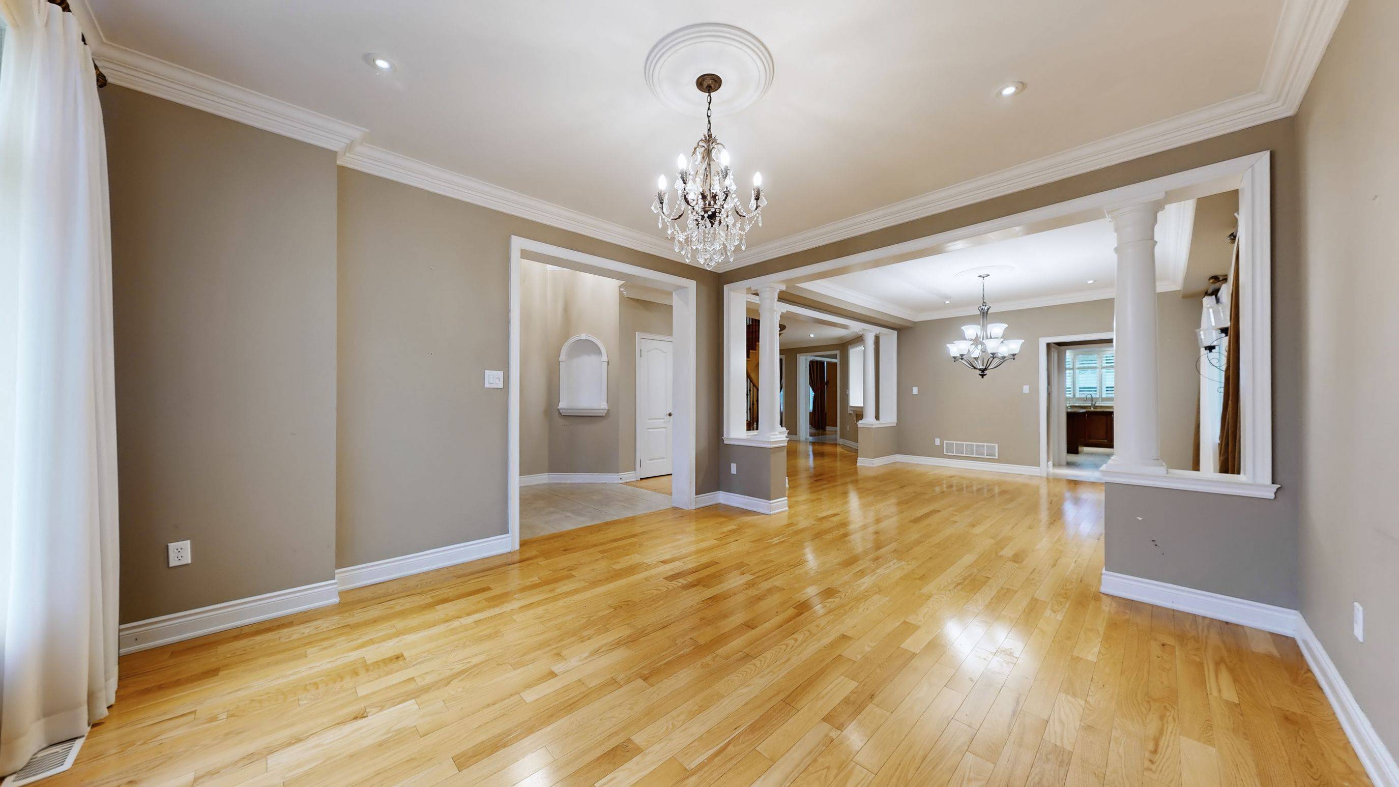 Oakville, ON L6H 0A9,2352 Delnice DR