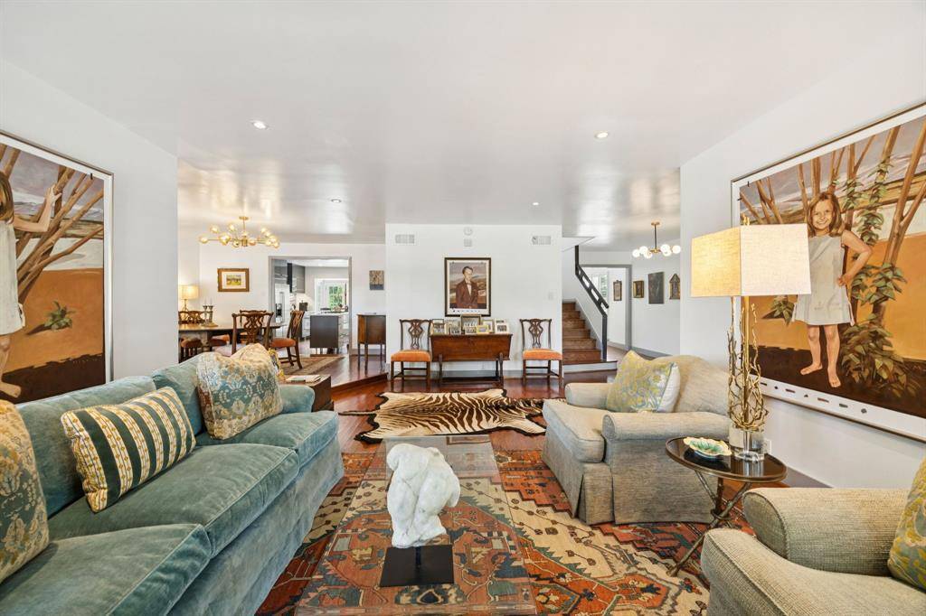 Dallas, TX 75209,8600 Inwood Road