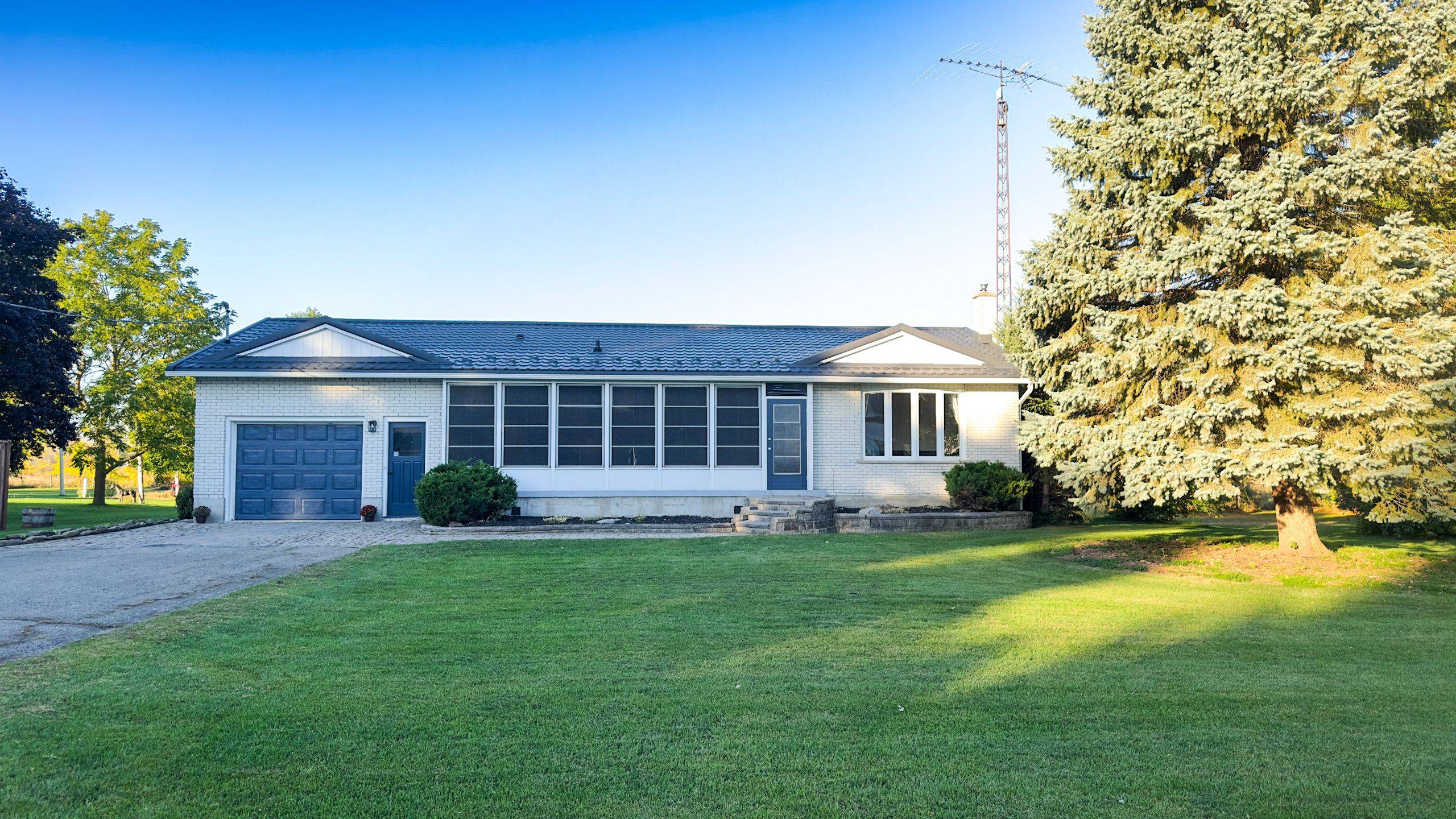 North Dundas, ON K0C 2K0,12187 COUNTY Road 3 RD