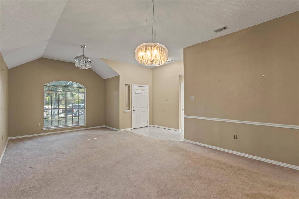 Desoto, TX 75115,853 Woodridge Circle