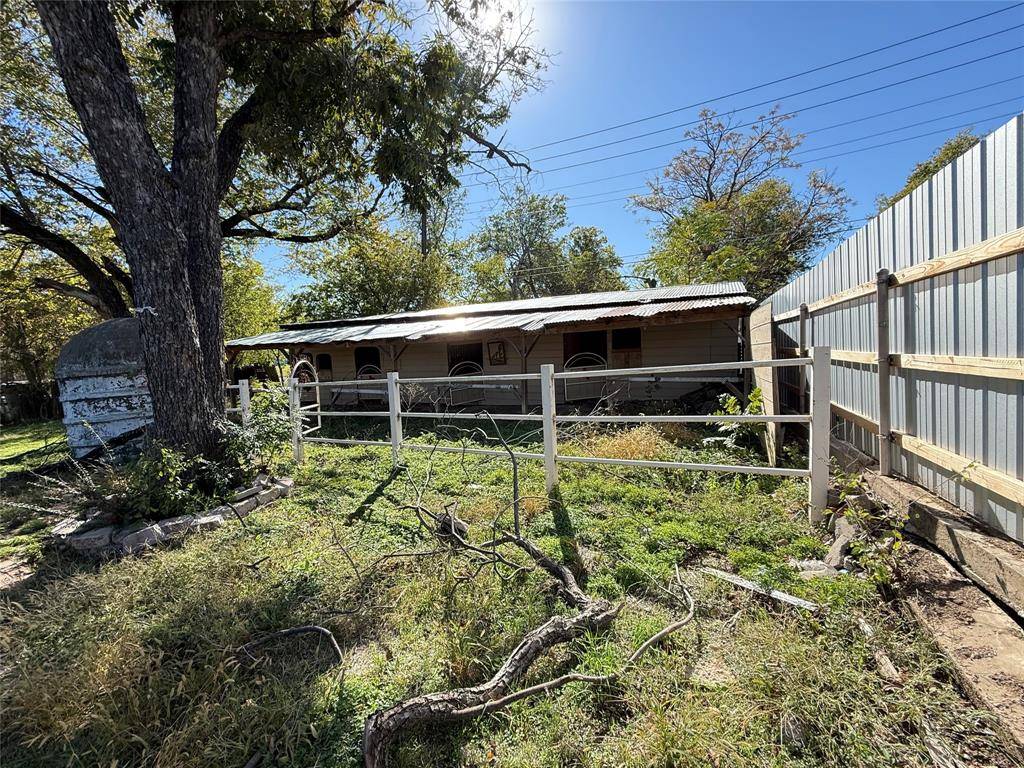 Fort Worth, TX 76106,3203 NW 33rd Street