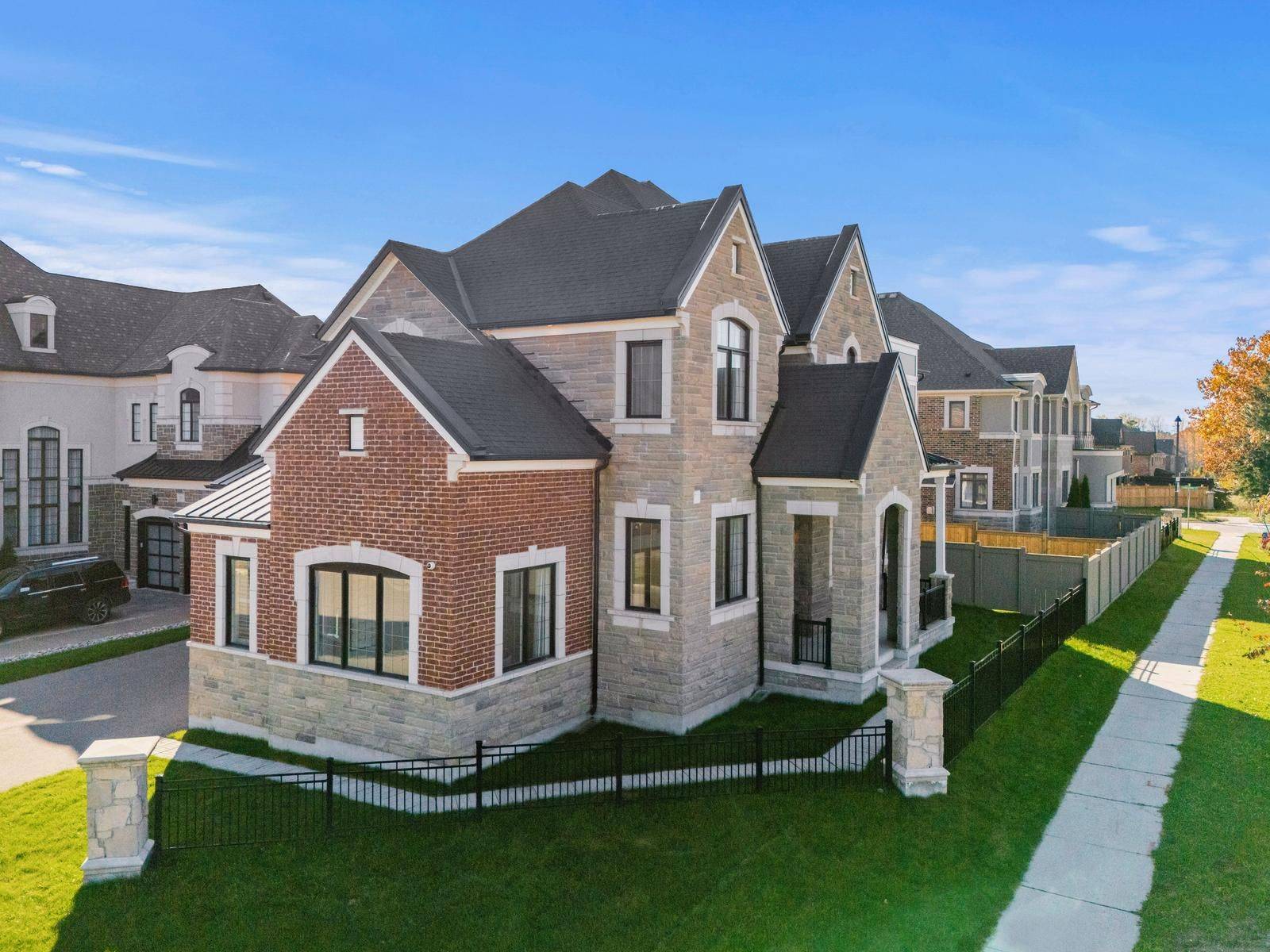 King, ON L7B 0P5,10 Elmers LN