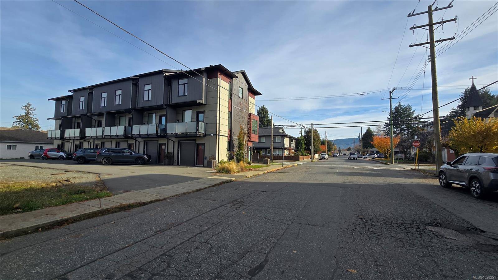 Duncan, BC V9L 1R3,231 First St