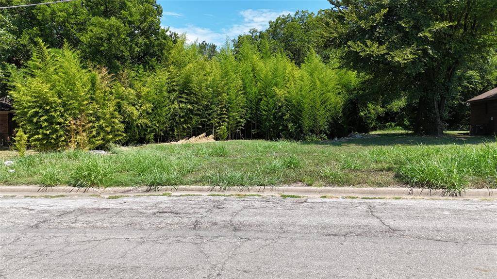 Dallas, TX 75224,509 Parkwood Drive