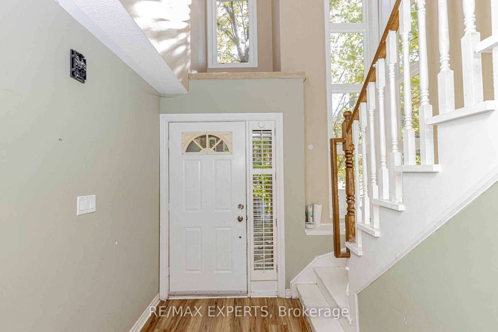 Mississauga, ON L5H 4K4,1084 Queen ST W #17B