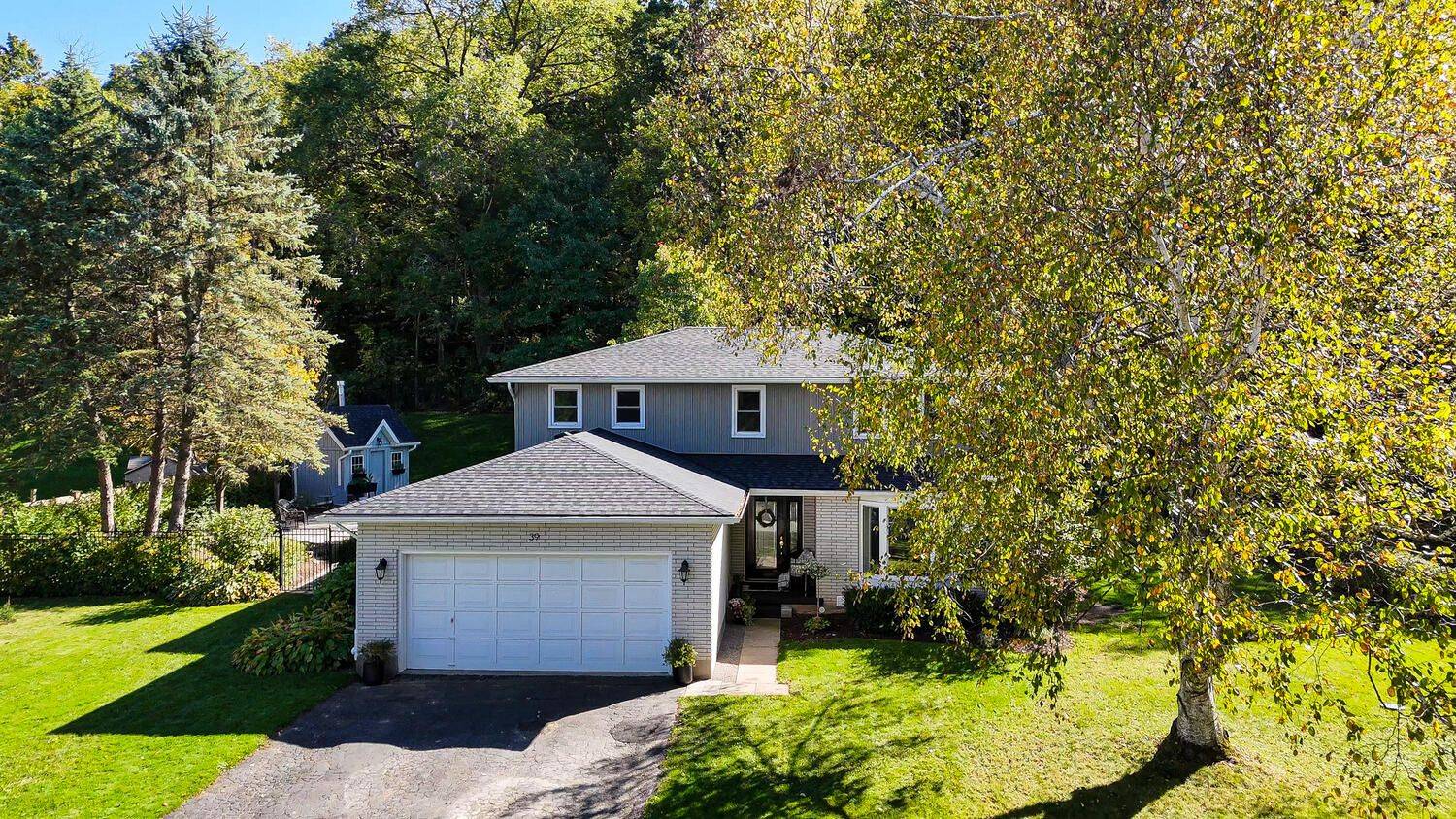 North Dumfries, ON N0B 1L0,39 Hughson ST