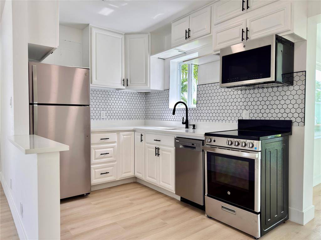 Fort Lauderdale, FL 33315,1008 Mango Isle