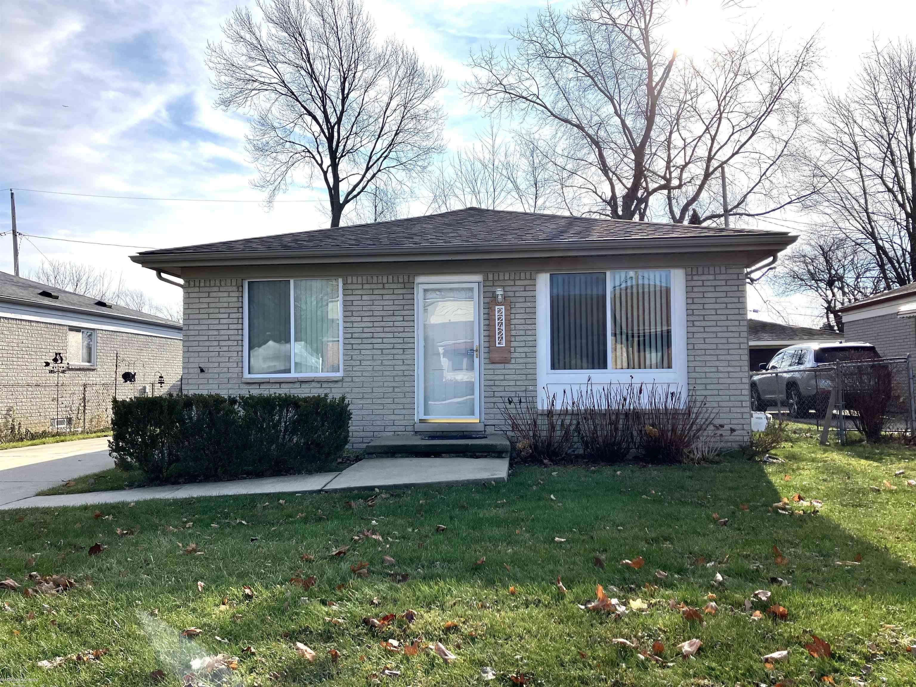 Saint Clair Shores, MI 48081,22424 Milner