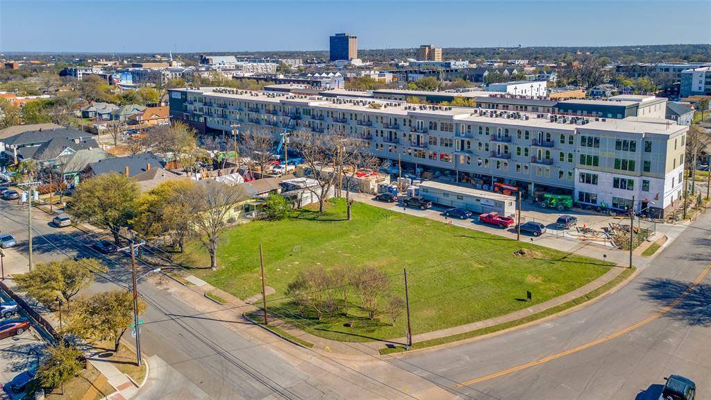 Dallas, TX 75208,536 W 7th Street