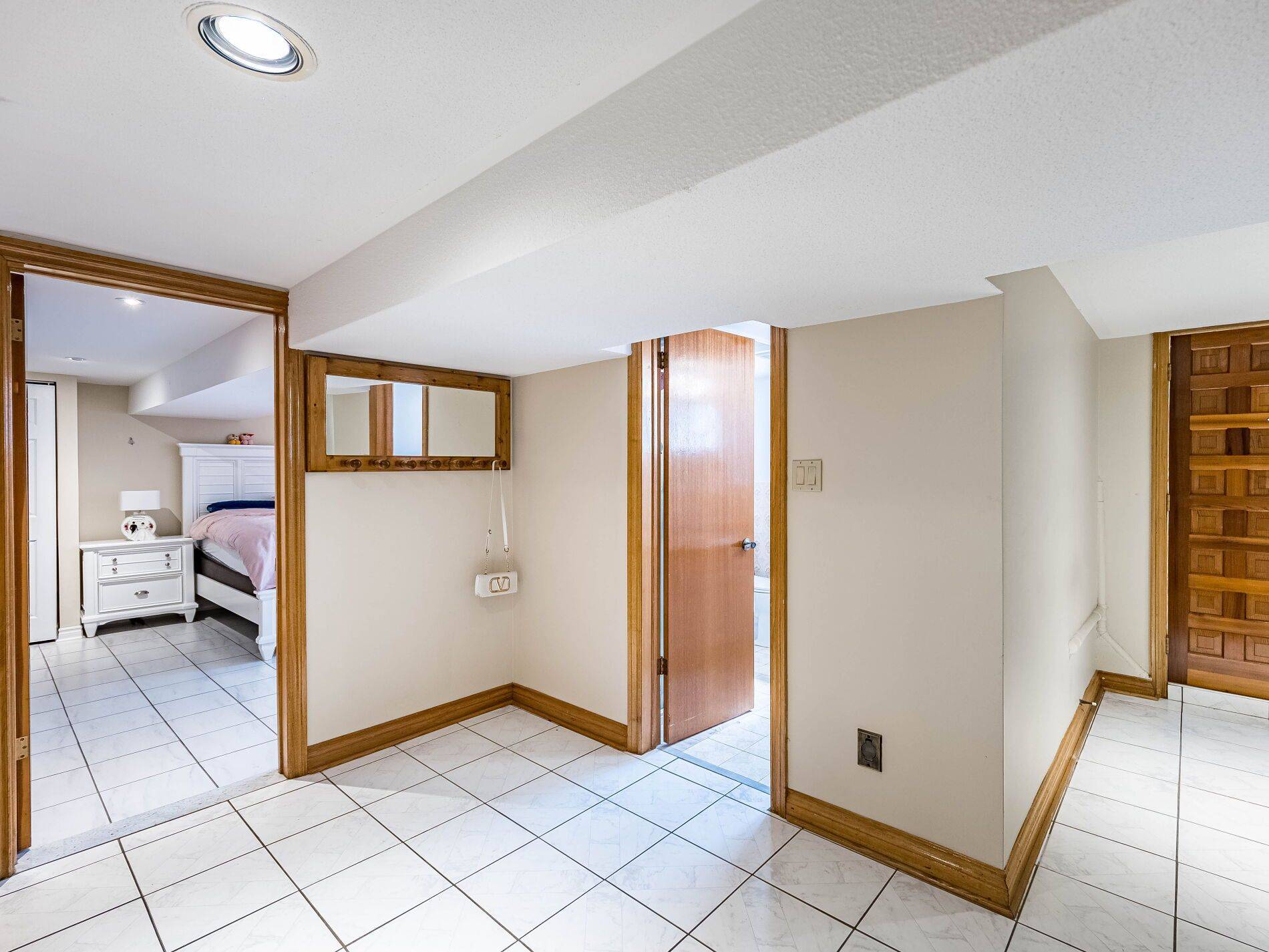 Vaughan, ON L4L 1V3,110 Houston RD #Basement