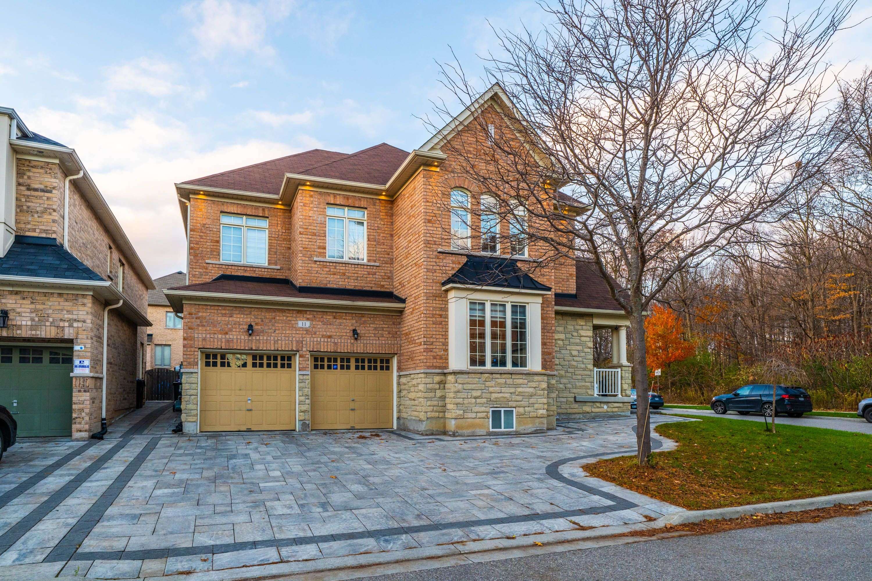 Brampton, ON L6Y 0X2,11 Mistyglen CRES