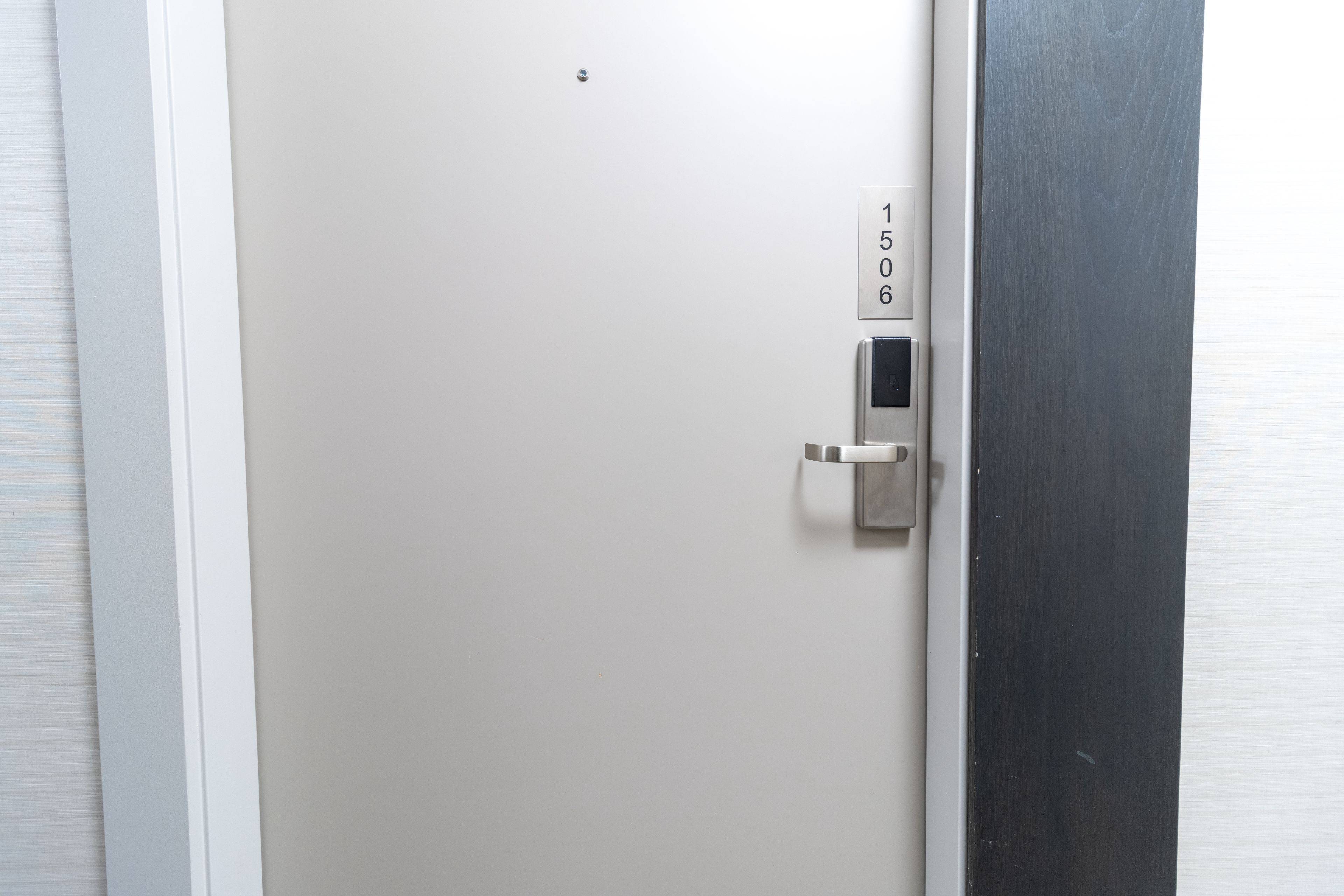 Toronto C15, ON M2J 0G7,55 Smooth Rose CT #1506