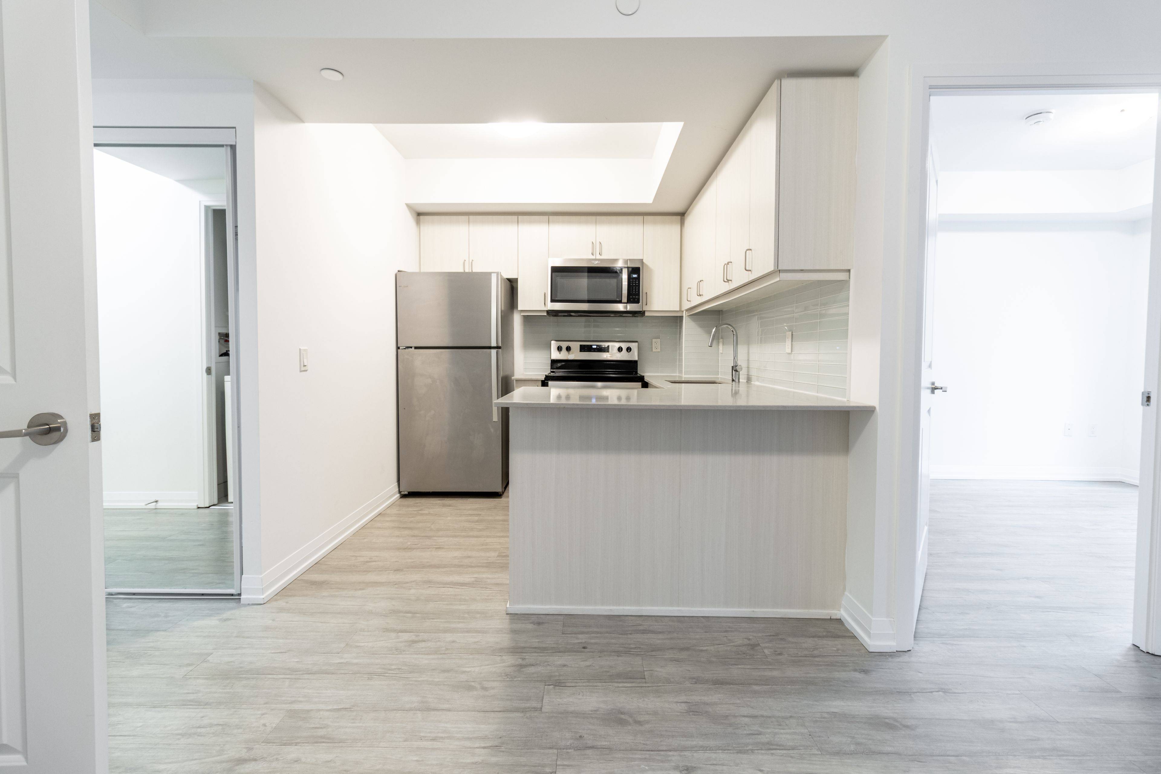 Toronto C15, ON M2J 0G7,55 Smooth Rose CT #414