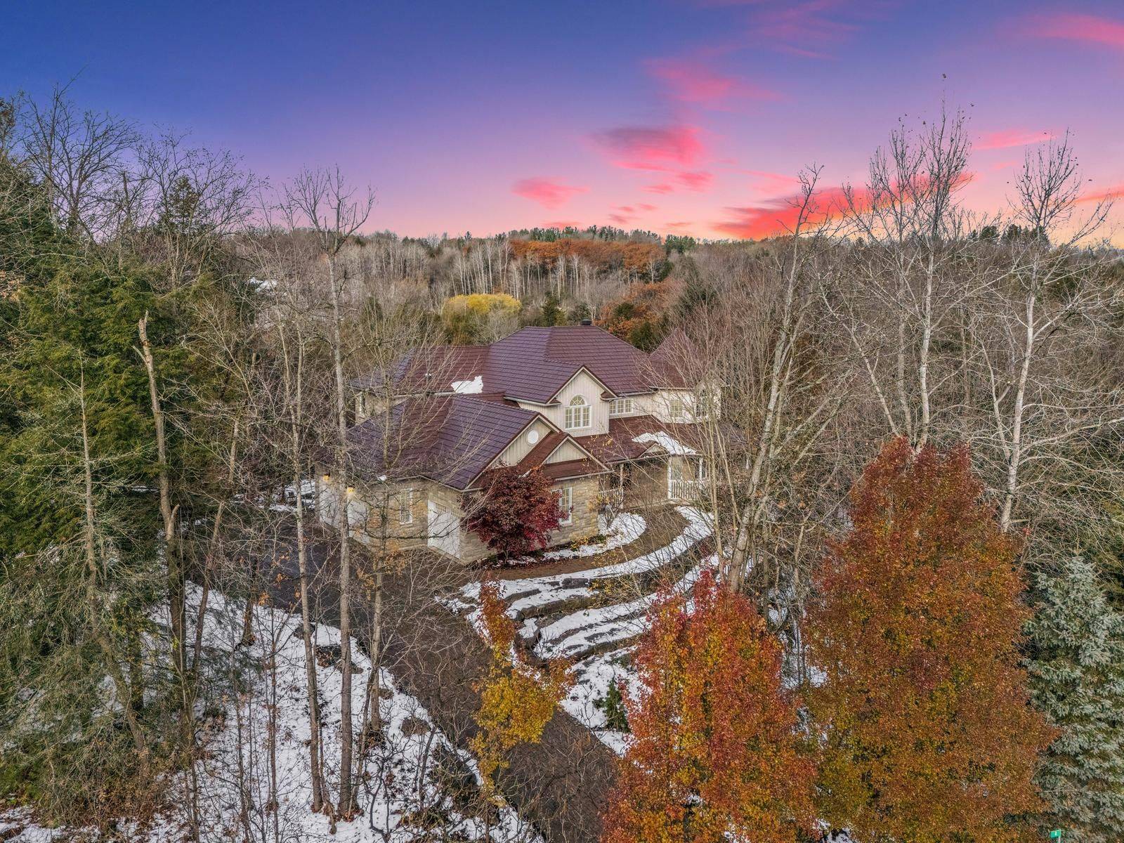 Adjala-tosorontio, ON L0G 1L0,8 Sugar Maple LN