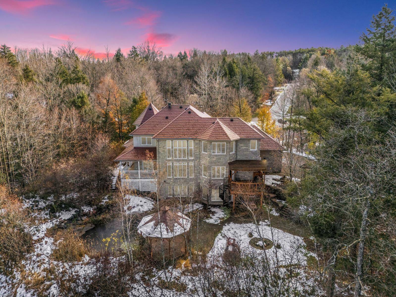 Adjala-tosorontio, ON L0G 1L0,8 Sugar Maple LN