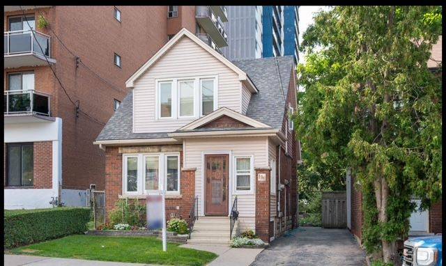 Hamilton, ON L8N 2M1,196 Walnut ST S #Main