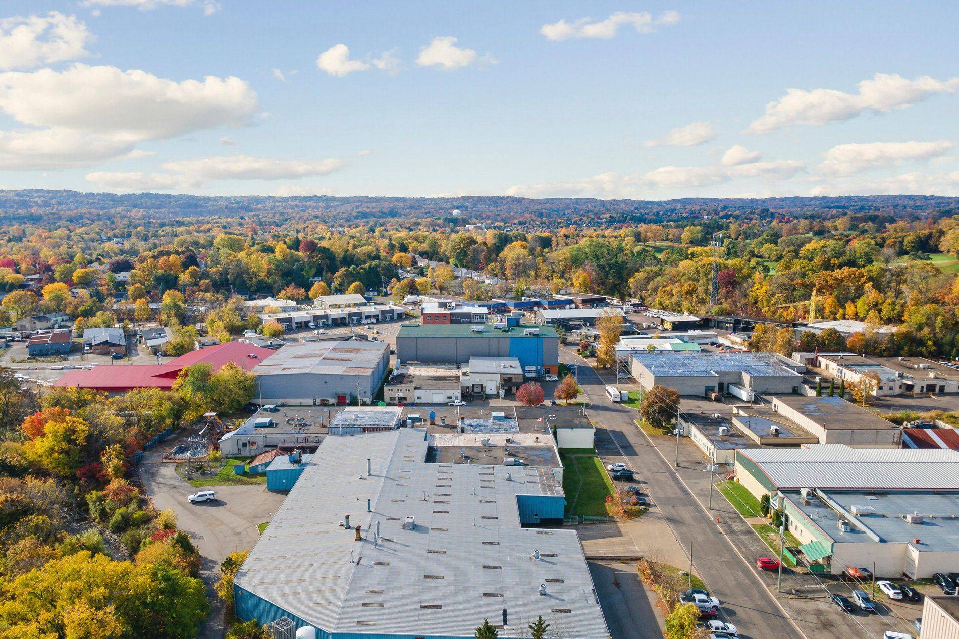 Hamilton, ON L9H 3H6,47 Head ST