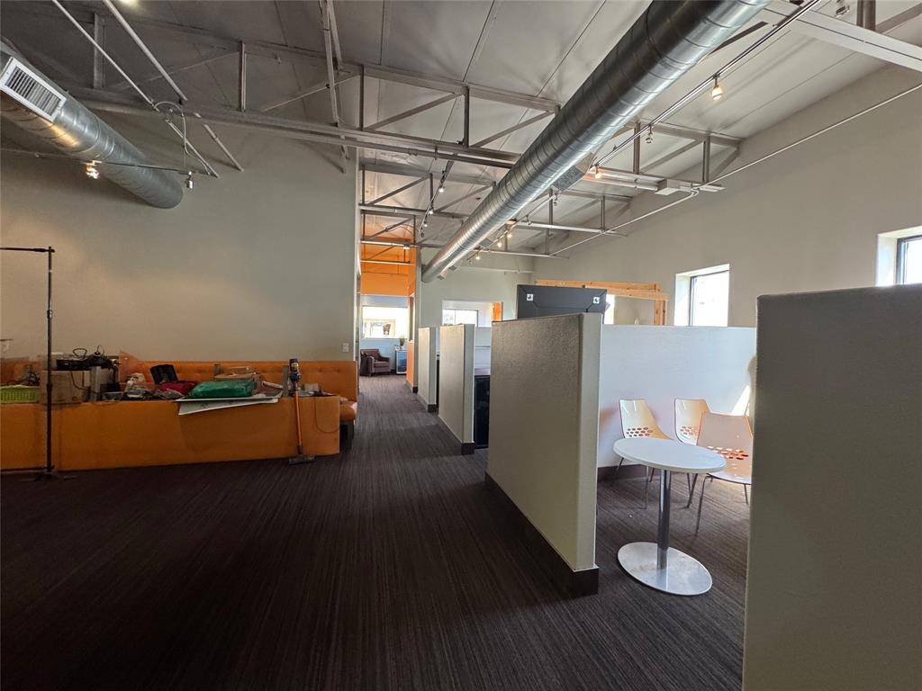 Dallas, TX 75207,1807 E Levee Street