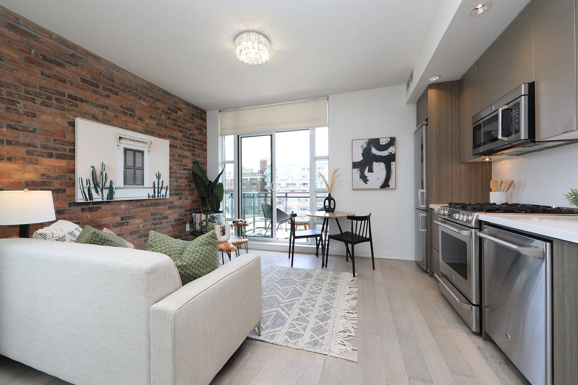 Toronto E01, ON M4M 0A6,88 Colgate AVE #631