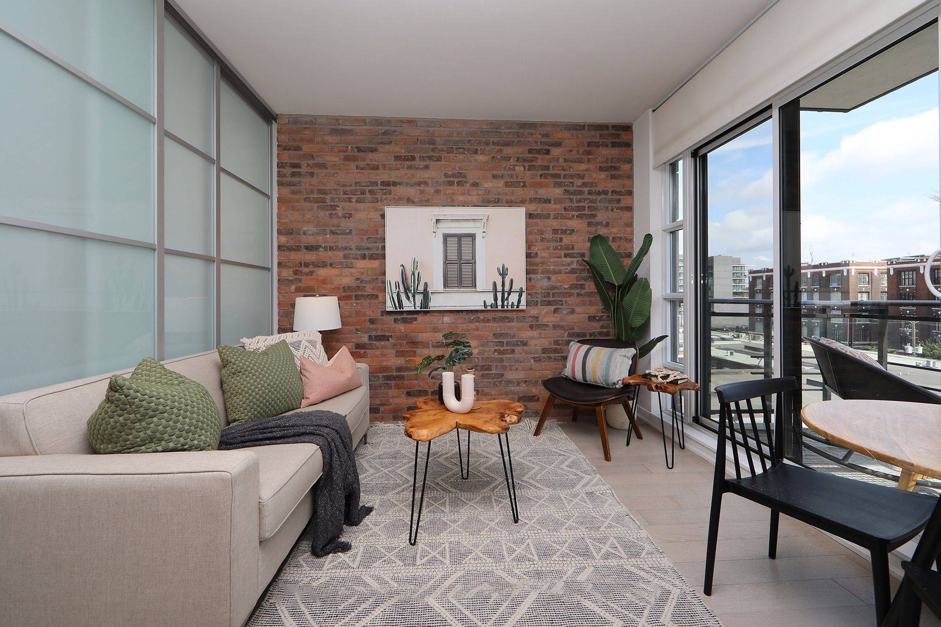 Toronto E01, ON M4M 0A6,88 Colgate AVE #631