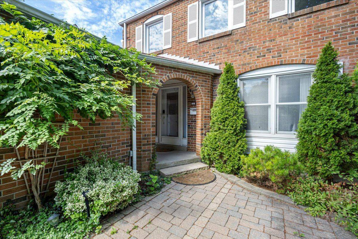 Markham, ON L3T 4C6,22 Holsworthy CRES