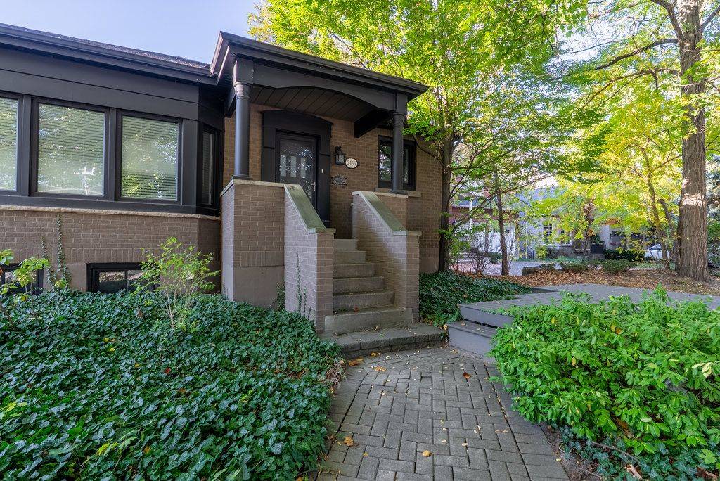 Burlington, ON L7R 1A5,2165 Lakeshore RD