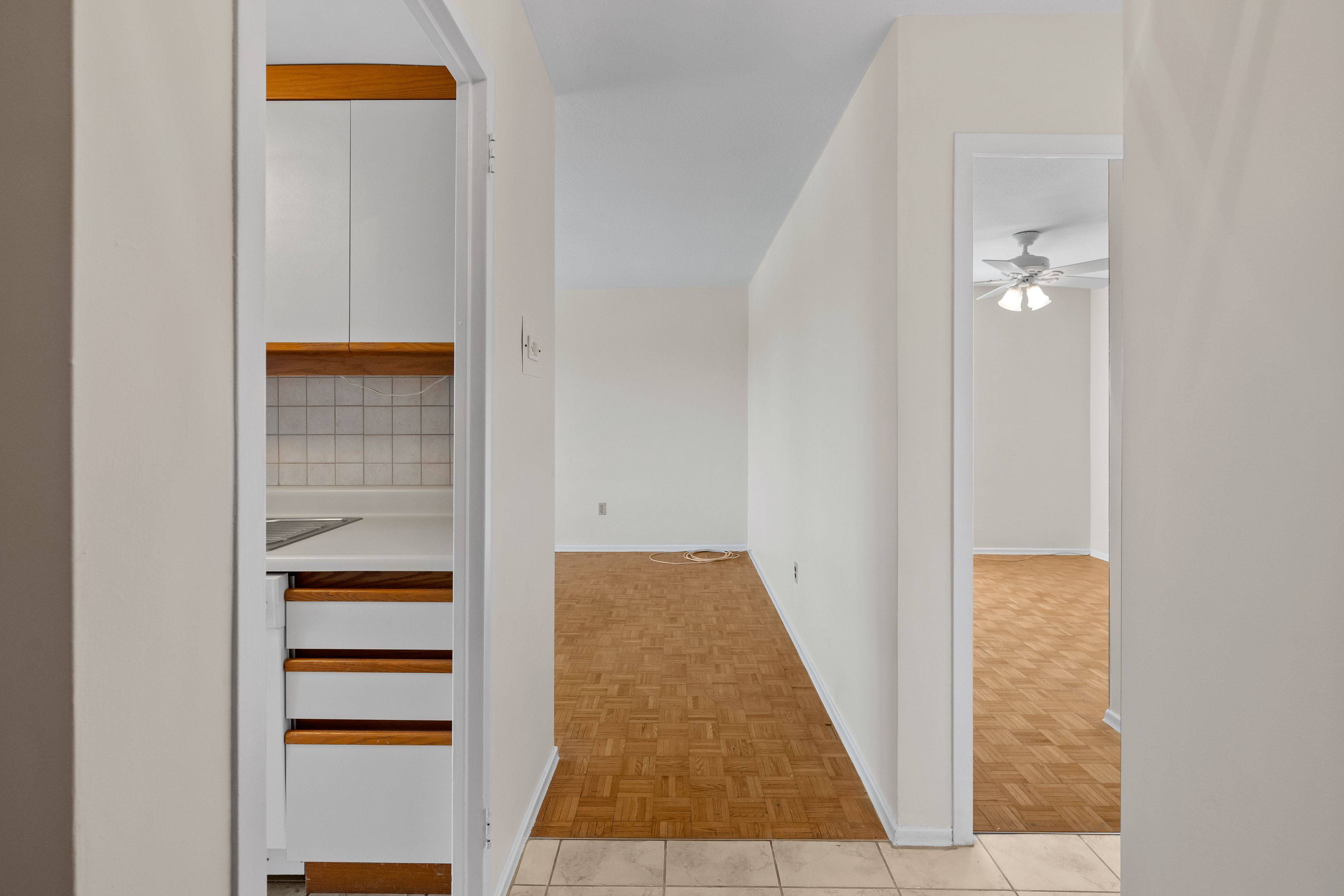 Kingston, ON K7M 1K1,2 Mowat AVE #501