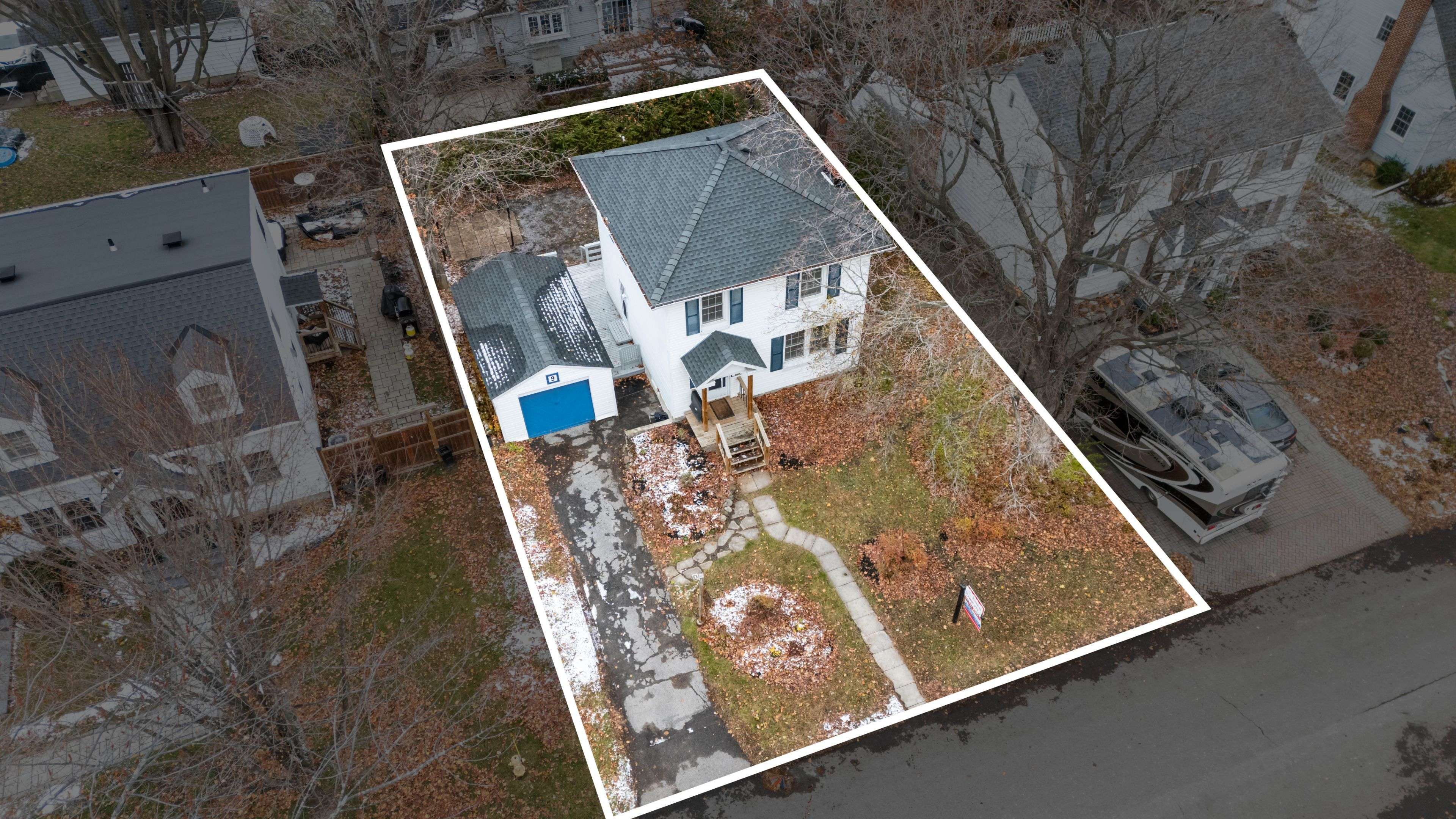 Manor Park - Cardinal Glen And Area, ON K1K 0E3,9 BEDFORD CRES