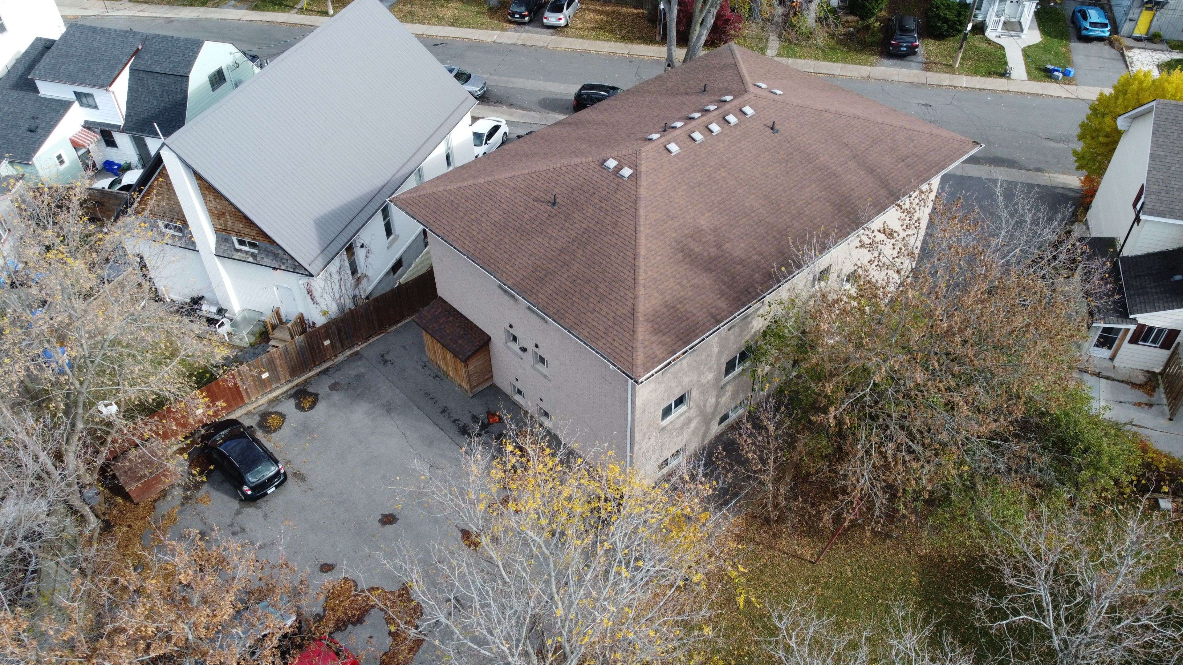 Kingston, ON K7K 3T9,422 Barrie ST