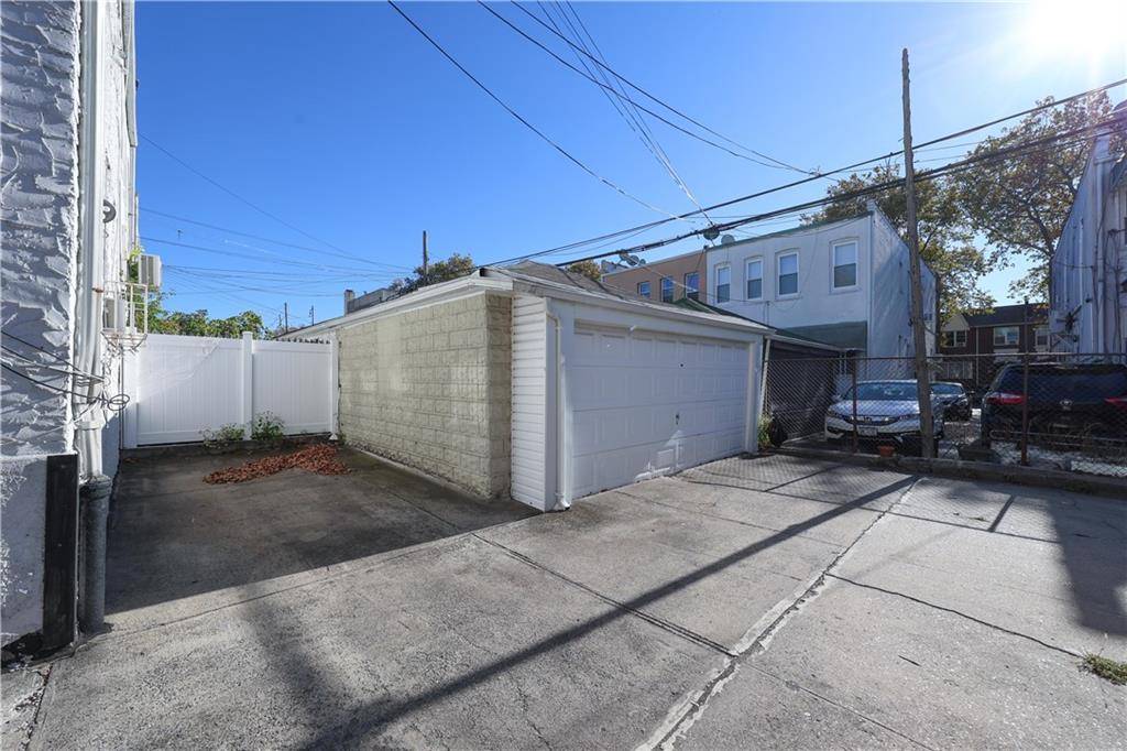 Brooklyn, NY 11204,1822 66th ST