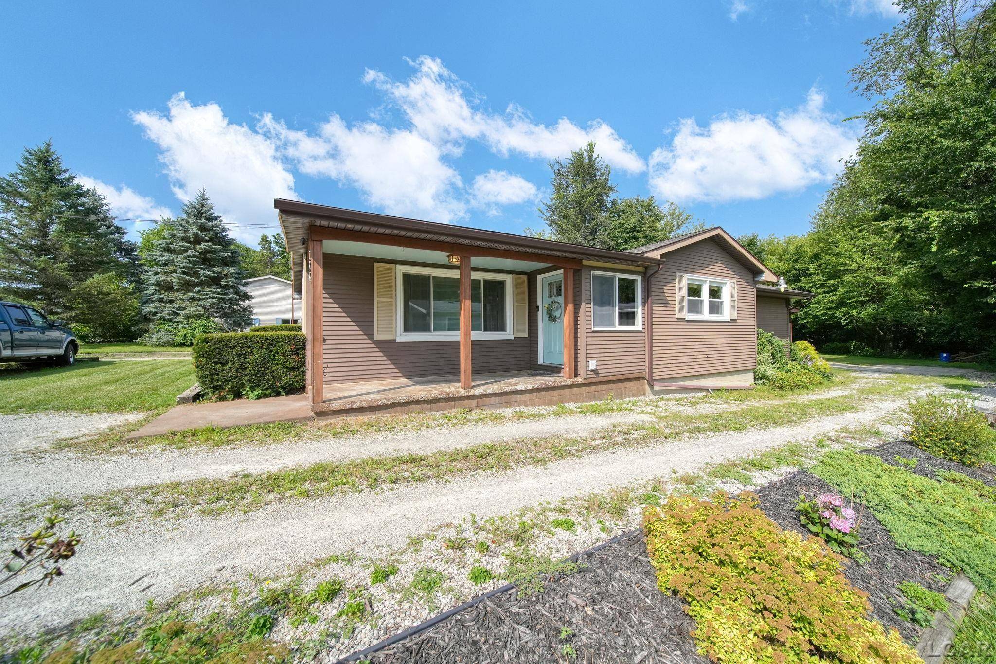 Addison, MI 49220,236 S Steer ST