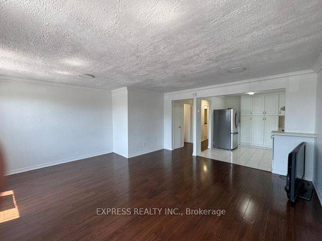 Mississauga, ON L5E 1E3,941A Lakeshore RD E