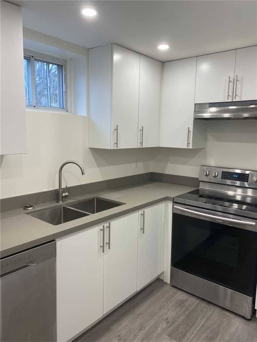 Toronto W09, ON M9P 1N7,46 Tewsley PL #Lower Level