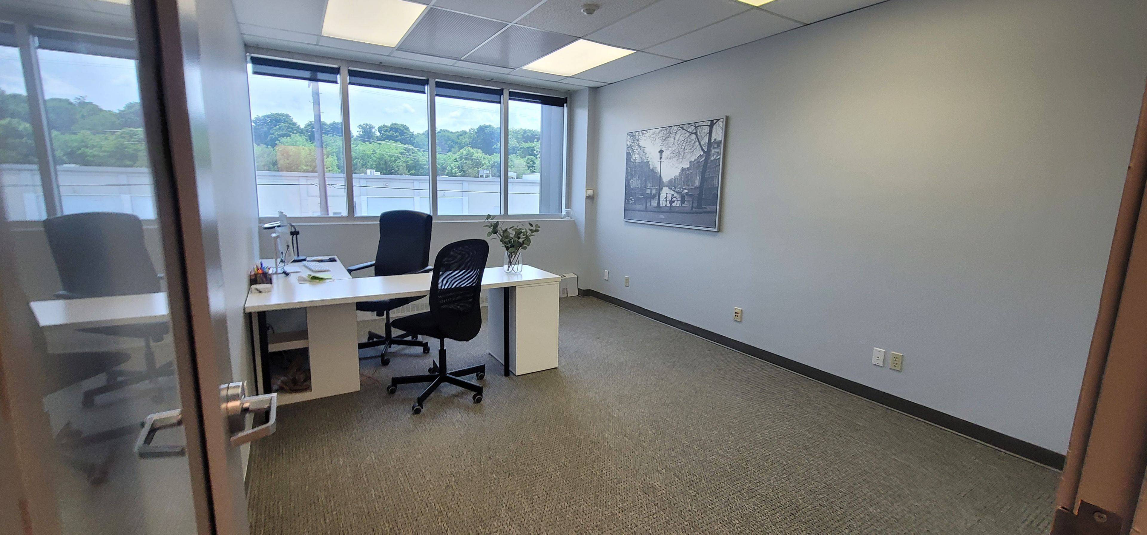 Alta Vista And Area, ON K1G 0Z1,485 Industrial AVE #15