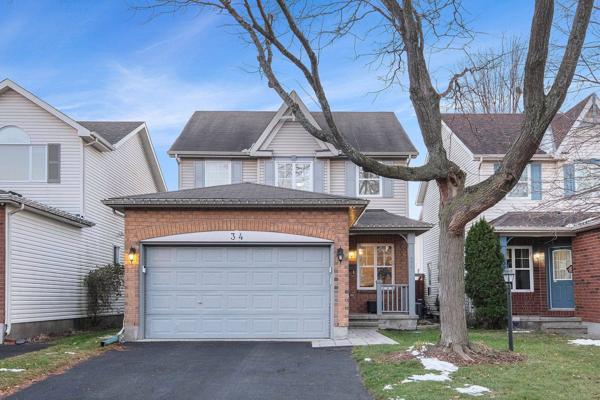 Barrhaven, ON K2G 6J7,34 Avonmore CRES